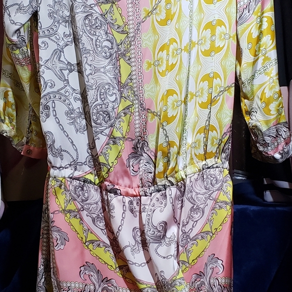 Dress - Picture 3 of 3